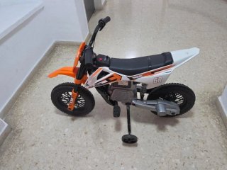 Moto Eléctrica Infantil 68 Naranja/Blanca