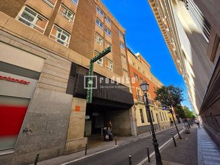 Garaje en venta en Universidad - Malasaña en Madrid