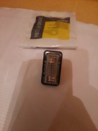 Renault 12 piloto luz maletero