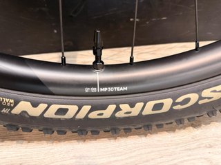 Ruedas Carbono Oquo M30 Team
