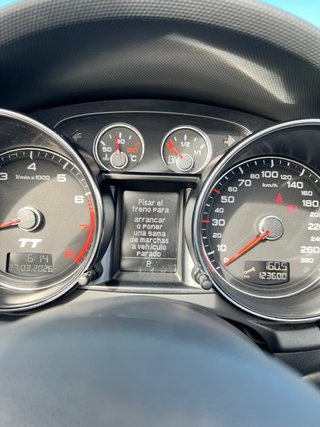 Audi TT Roadster 2013