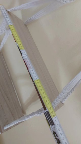 Mensola in legno con corda macramè