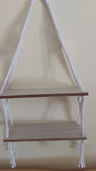 Mensola in legno con corda macramè