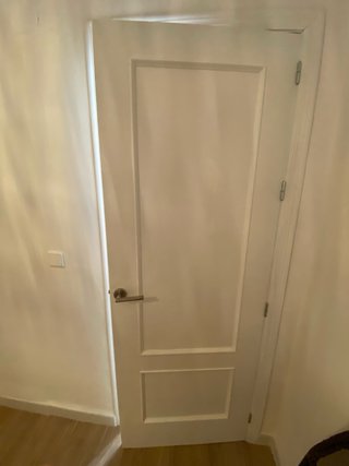 Puertas de madera blanca
