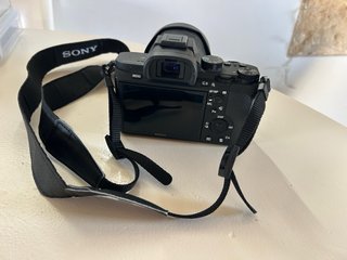 Sony A7 II + Objetivo 28-70mm + Bolsa