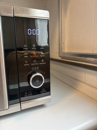 Horno Microondas Air Fryer Medion 25L