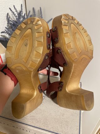 Sandalias de piel marrones