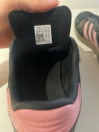 Zapatillas Adidas Negras y Rosas