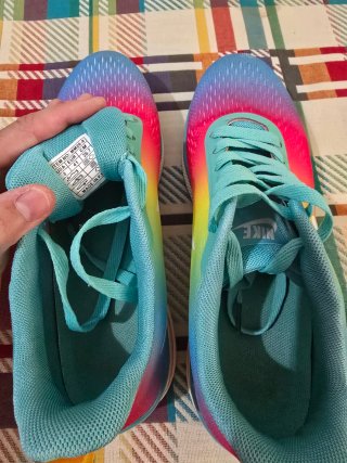 Tenis Nike Arcoíris