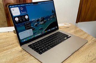 MacBook Air 15” M2 256GB SSD 8GB RAM