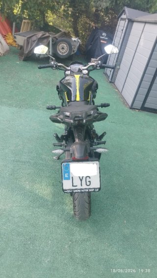 Motocicleta Zontes Z2 Naked