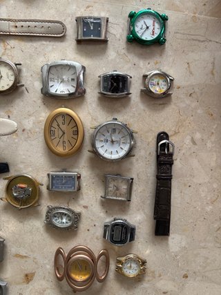 Lotto di 25 orologi