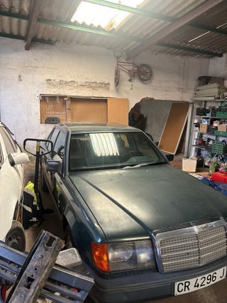 Mercedes-Benz Clase E 1987