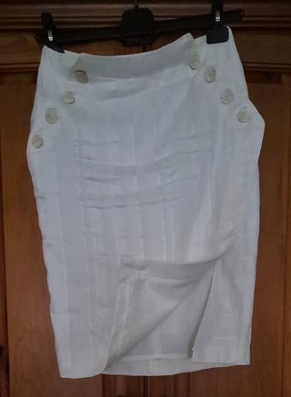 Falda blanca mujer botones
