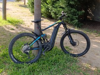 Bicicleta Eléctrica Giant fluor Seminueva 670km