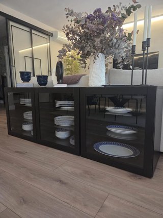 Mueble aparador vitrina IKEA