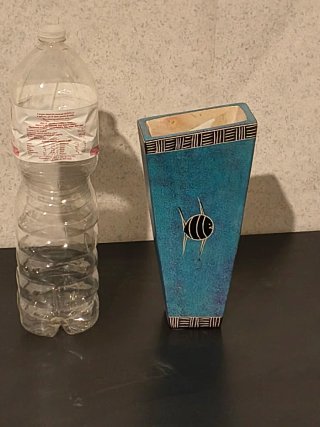 Vaso vintage ceramica blu con pesce