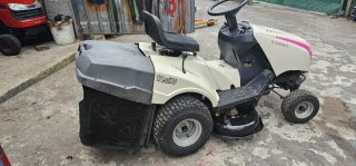 Tractor cortacésped PERFORMER para reparar