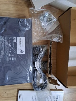 Switch Dell PowerConnect 2216