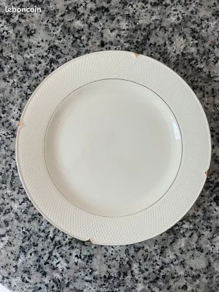 Servicio Platos Salins France Chevreuse, Porcelana