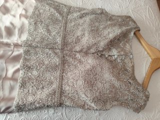 Vestido de fiesta beige y rosa
