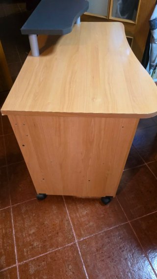 Mesa escritorio de ordenador