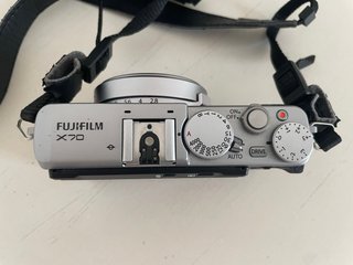 Fujifilm X70 Plata