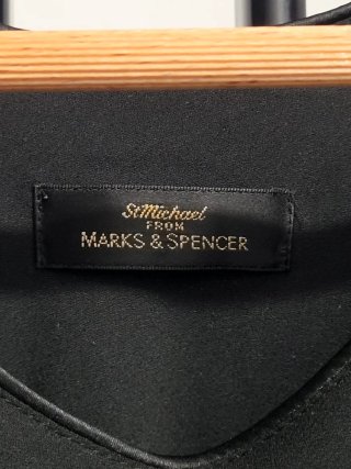 Vestido negro Marks&Spencer sin mangas