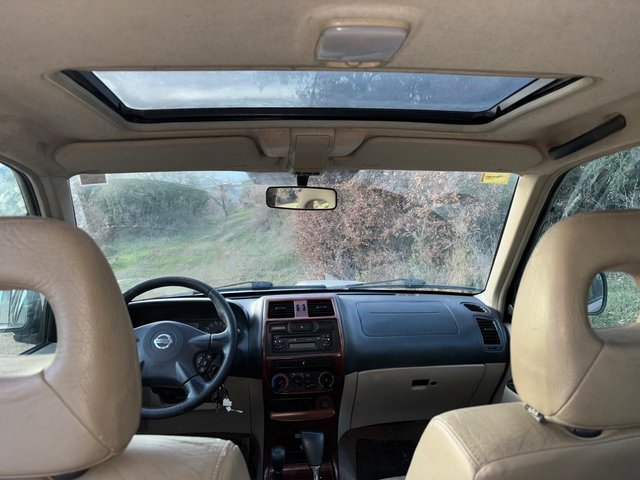 Nissan Terrano II LUXURY