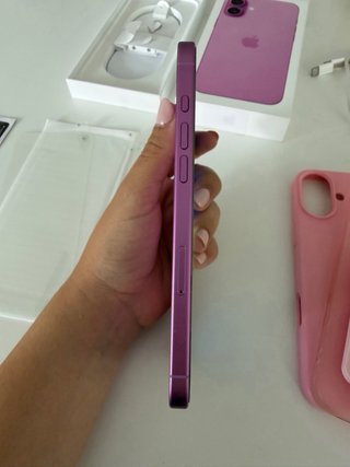 iPhone 16 128GB Rosa + Accessori + Assicurazione