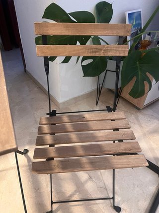 Conjunto mesa y sillas plegables madera