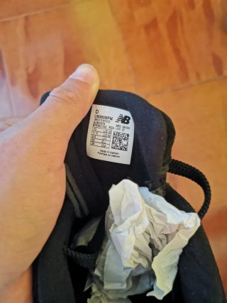 New Balance 9060 Nere - Taglia 44 (Calza 42/42.5)