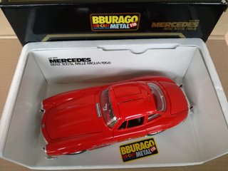1/18 MODELLO MERCEDES 300 SL RED BURAGO