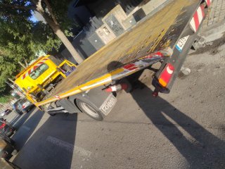 Isuzu NPR 2018