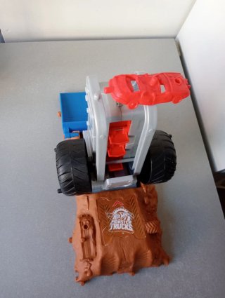 Hot Wheels Monster Trucks Arena.