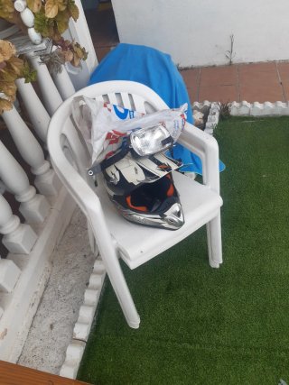 Casco y foco largo alcance ATV