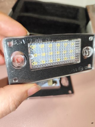 2 Luces LED Matrícula Coche TECTICO