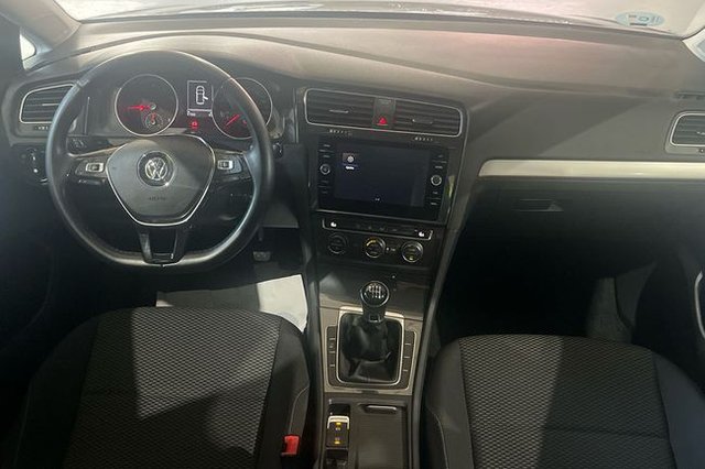 Volkswagen Golf   Business 1.0 TSI 81kW 110CV