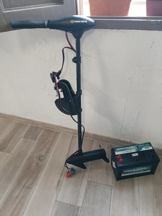 Motor Eléctrico Endura Classic 40 Lbs y cargador