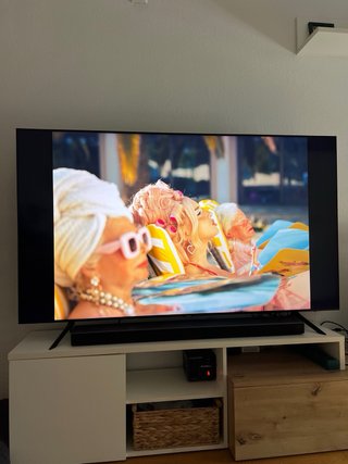 Samsung QLED 65” 4K Hdr
