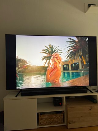 Samsung QLED 65” 4K Hdr