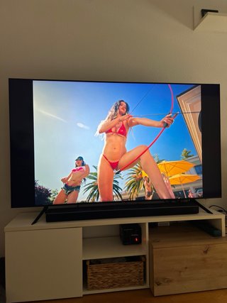 Samsung QLED 65” 4K Hdr