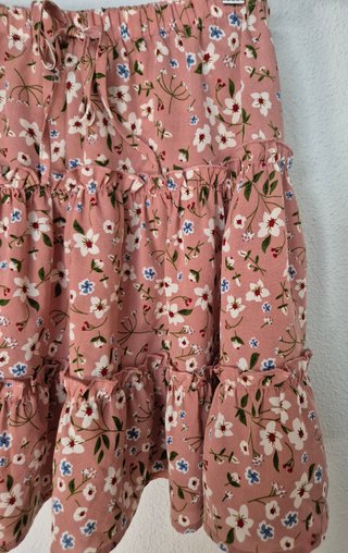 Minifalda Shein floral volantes rosa Talla XS