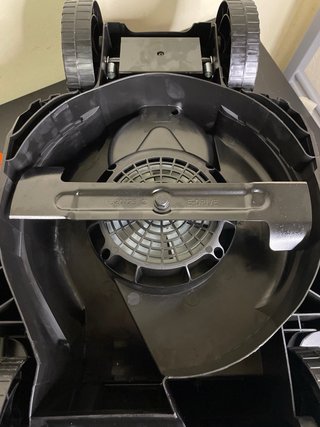 Cortacésped Eléctrico BLACK+DECKER 1200W 32CM