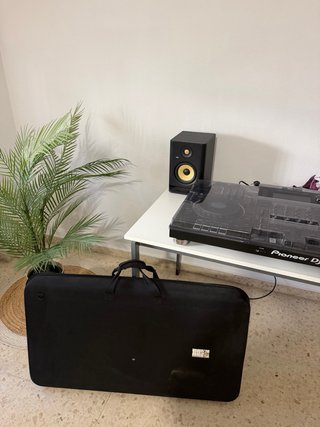 Controladora Pioneer XDJ-XZ Negra