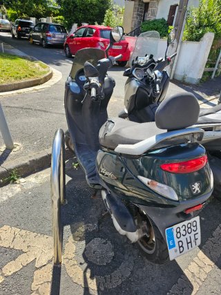 Peugeot Elyseo 100cc Scooter Verde