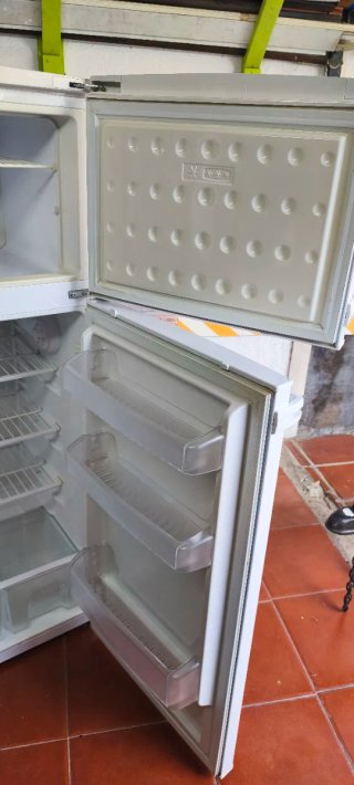 Frigorífico y congelador Bru blanco