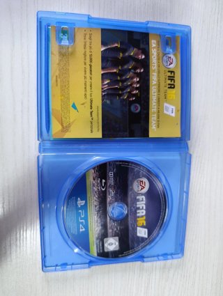 FIFA 16 Deluxe Edition PS4