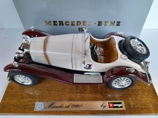 1/18 MODELLO MERCEDES BENS SSK + BASE LEGNO BURAGO