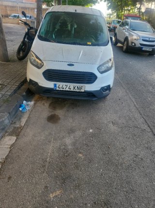 Ford E-Transit Courier 2018